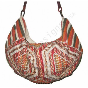 6265 ZIP TOP APPLIQUE WOOD BEADS EMBROIDERED HOBO/LEATHER CORD STRAP