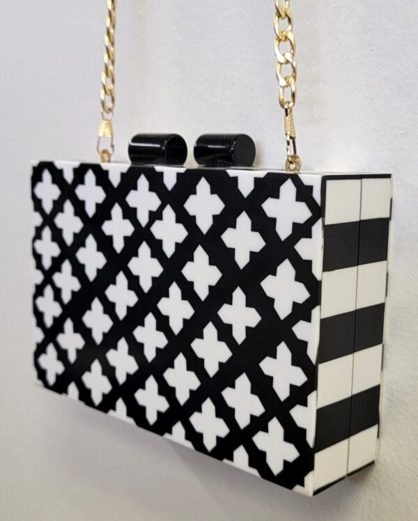 Wood royal box clutch