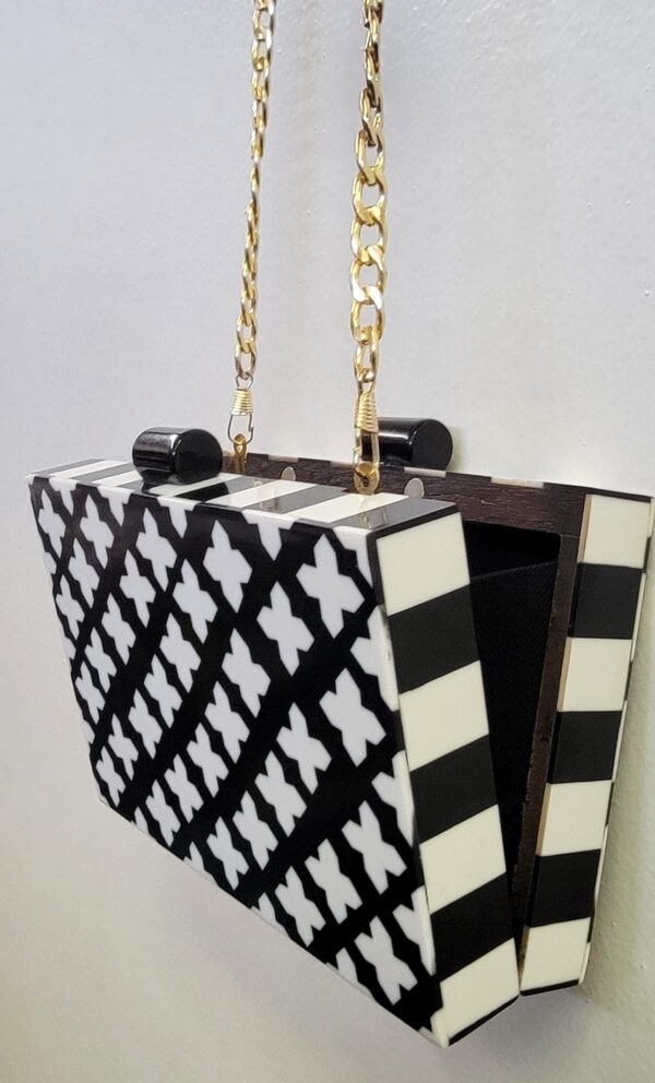 Wood royal box clutch