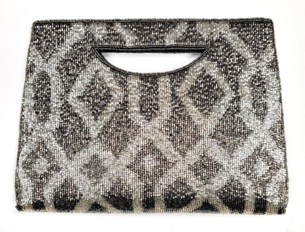BEADED CUT HANDLE CLUTCH