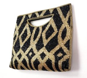 BEADED CUT HANDLE CLUTCH