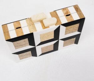 WOOD MAGIC BOX CLUTCH