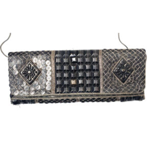 METALLIC ANTIQUE CLUTCH