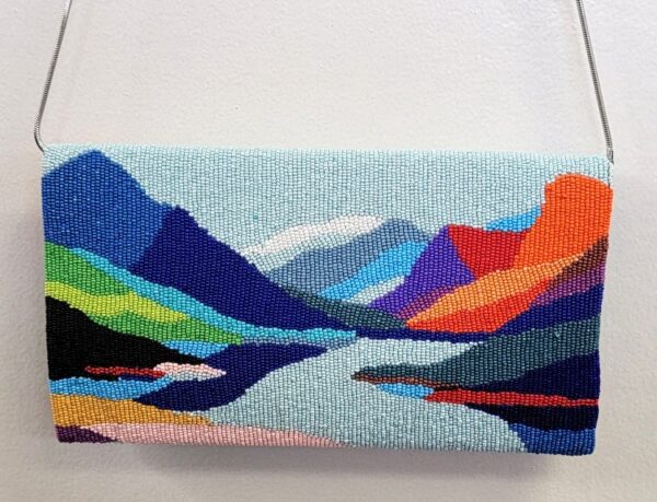 BEADED EVEREST CLUTCH