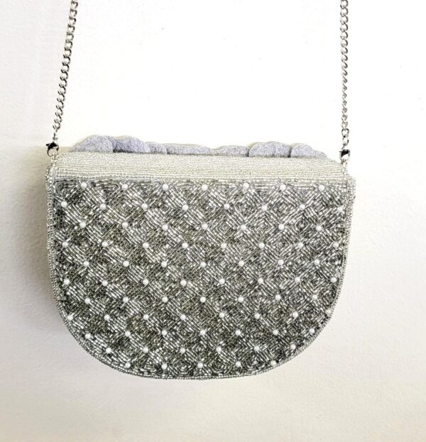 BEADED 3D FLORAL CLUTCH