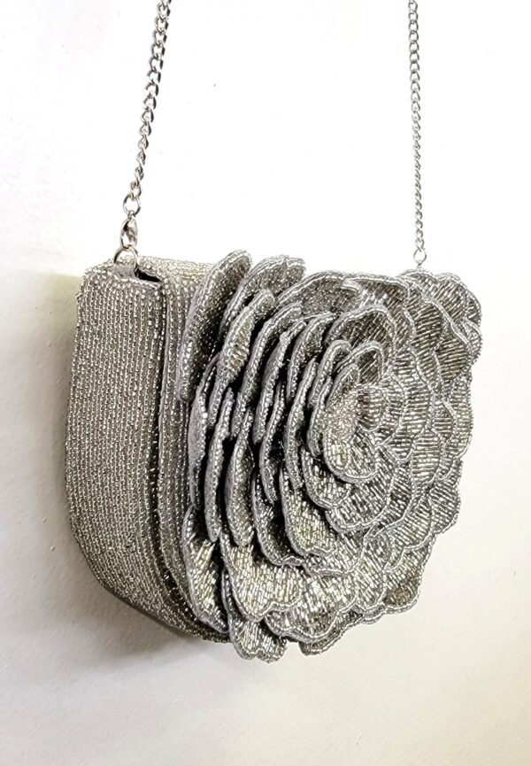 BEADED 3D FLORAL CLUTCH