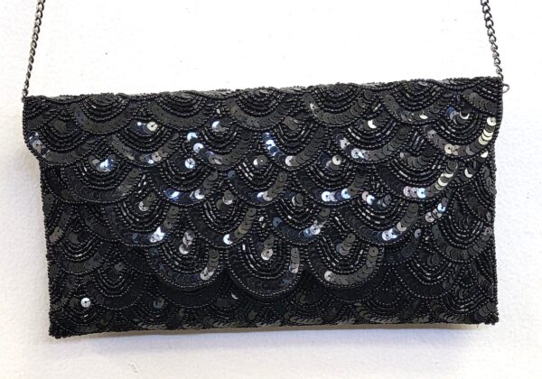 BEADED AND SEQUIN SCALLOP CLUTCH 2 BEADED AND SEQUIN SCALLOP CLUTCH